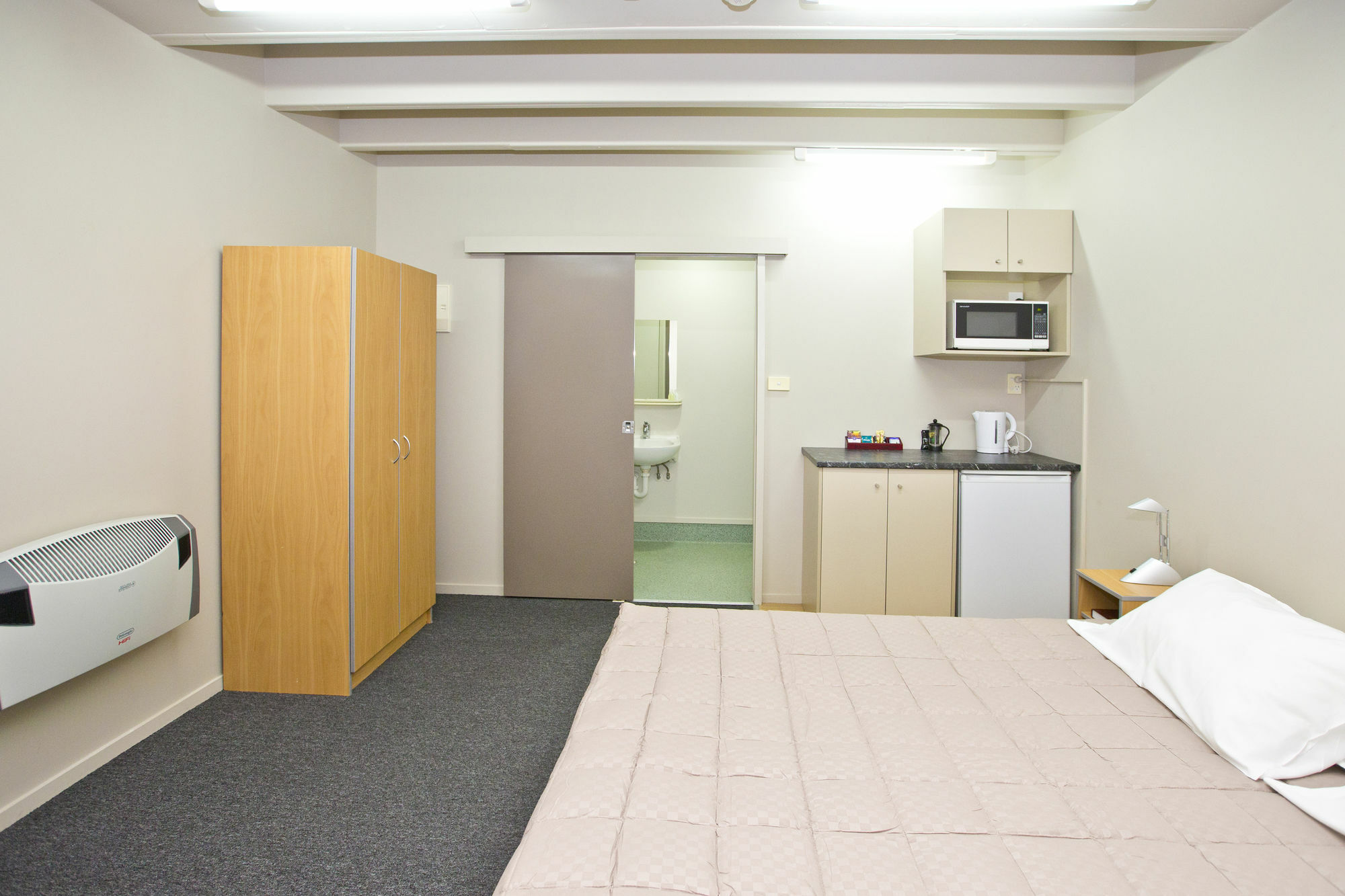 @ The Hub West Aparthotel Palmerston North Exterior photo