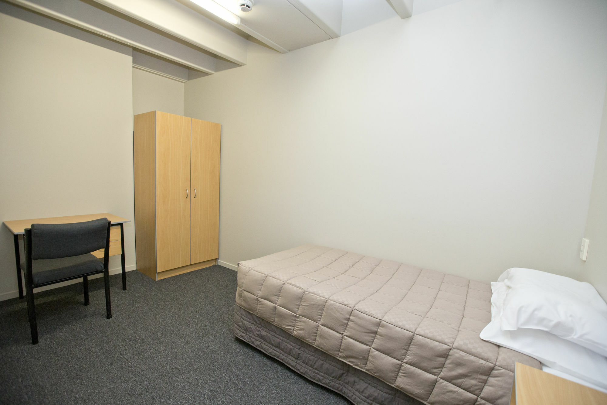 @ The Hub West Aparthotel Palmerston North Exterior photo